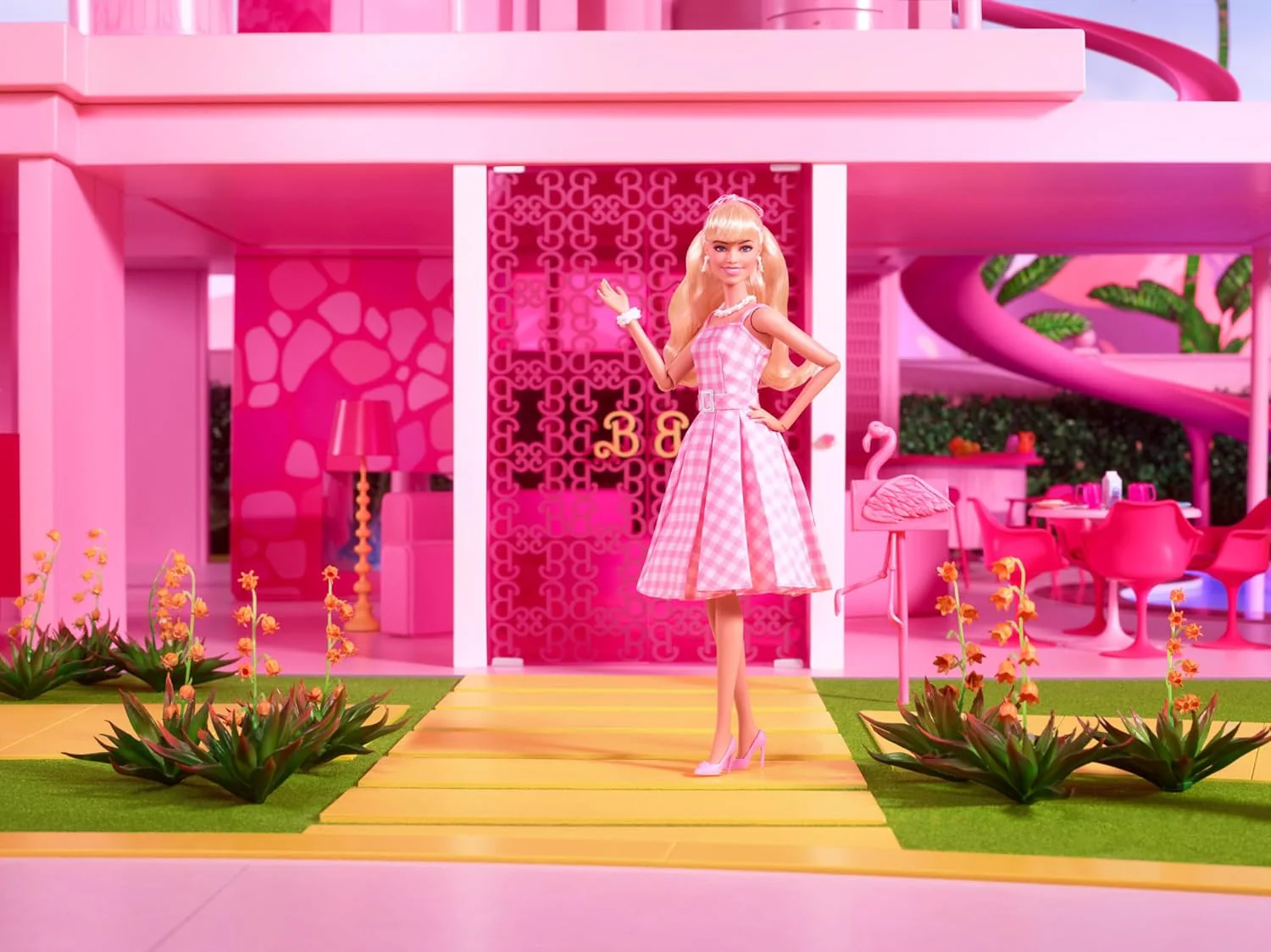 Barbie Signature Barbie Movie Margot Robbie Doll in Pink Gingham Dress - Image 5