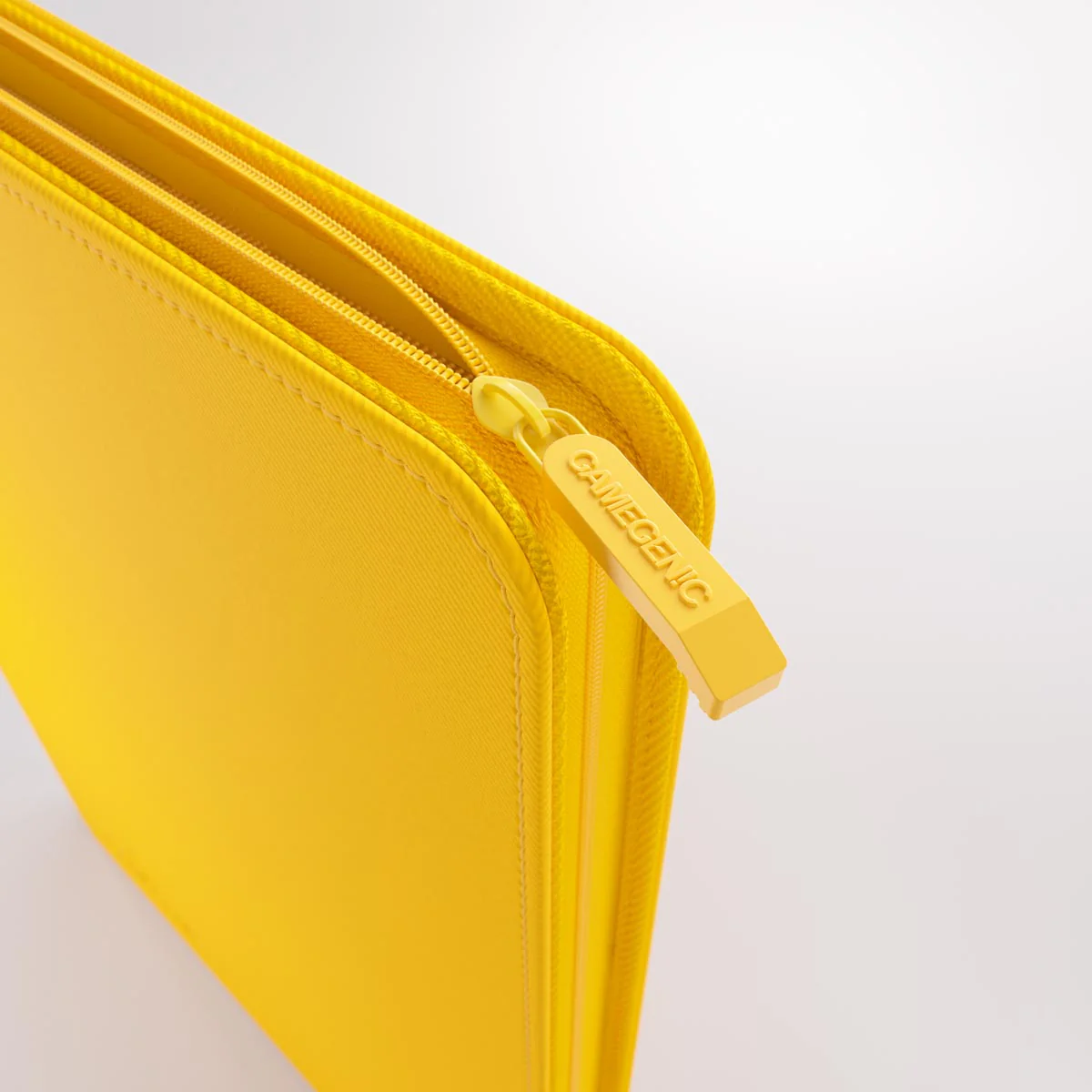 Gamegenic Zip-Up Album 18-Pocket - Yellow - Image 5