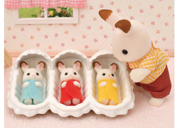 Sylvanian Families - Triplets Care Set - Image 5