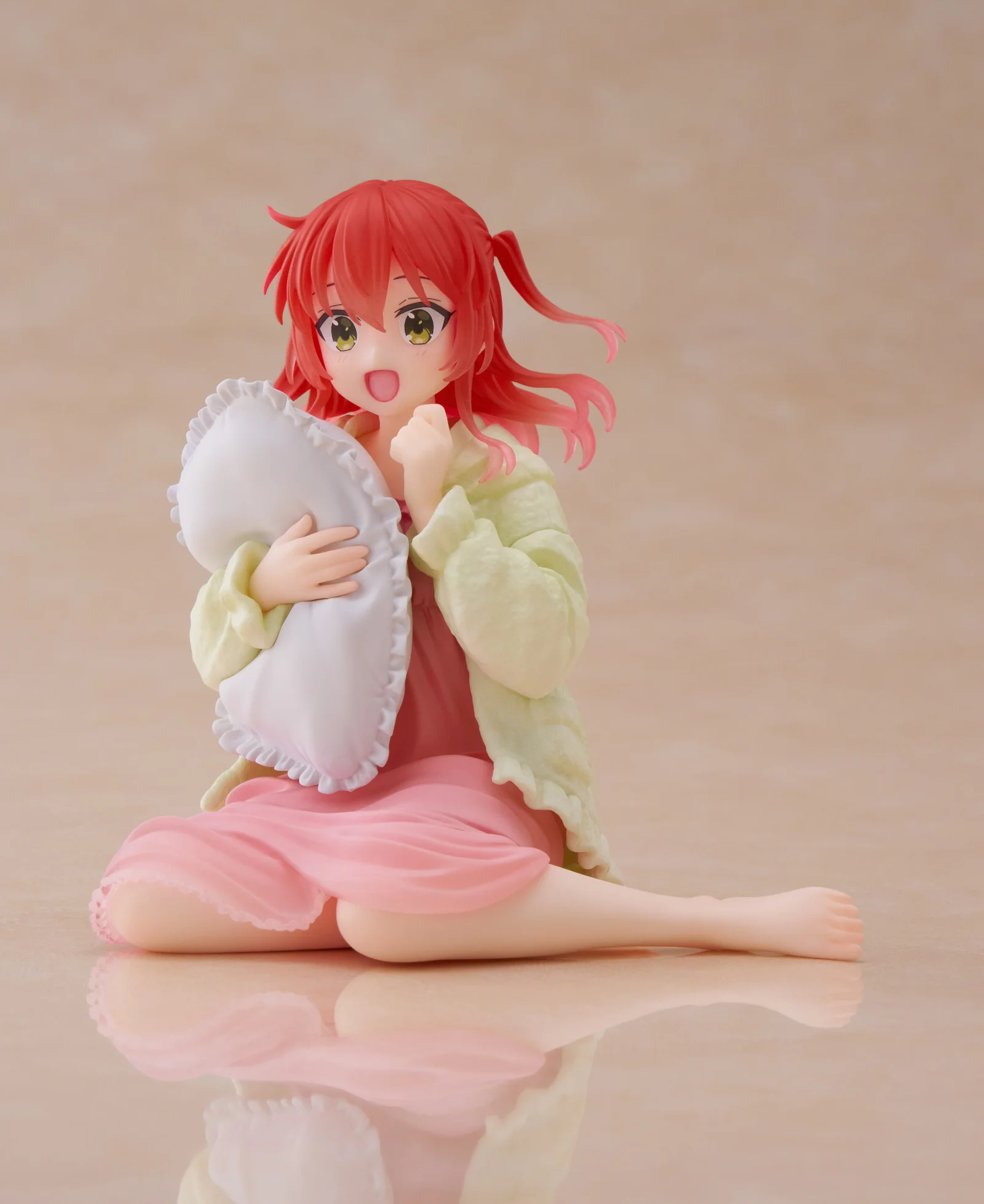 Taito Bocchi the Rock!: Ikuyo Kita Room Wear Version Desktop Cute Figure